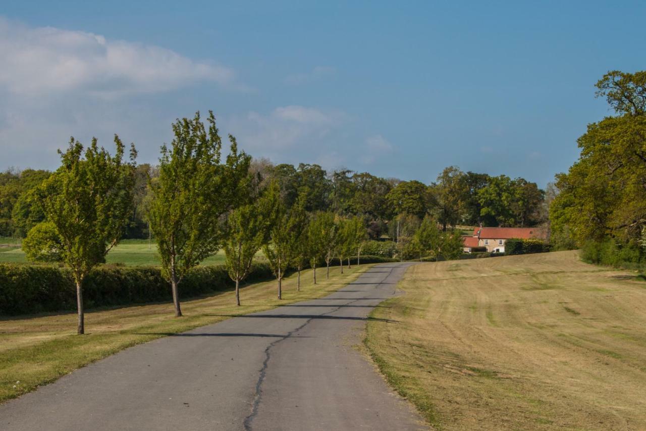 High Oaks Grange - Glamping Ξενοδοχείο Pickering Εξωτερικό φωτογραφία